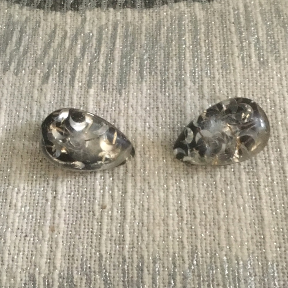 Vintage Lucite Earrings Black Clear Silver Fleck Celluloid Clip Earrings 1”